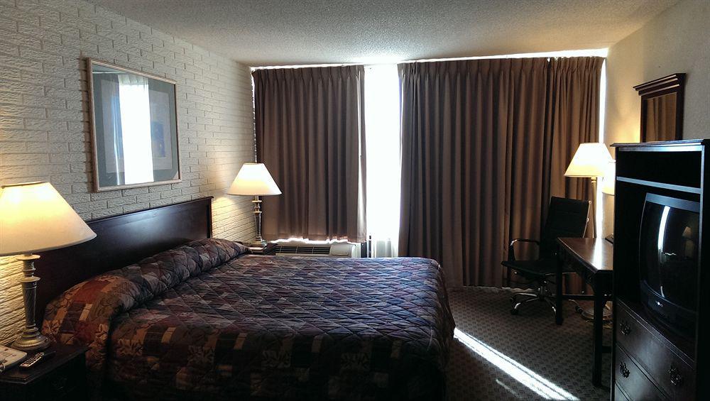 Howard Johnson By Wyndham Williamsburg Norge Exterior foto